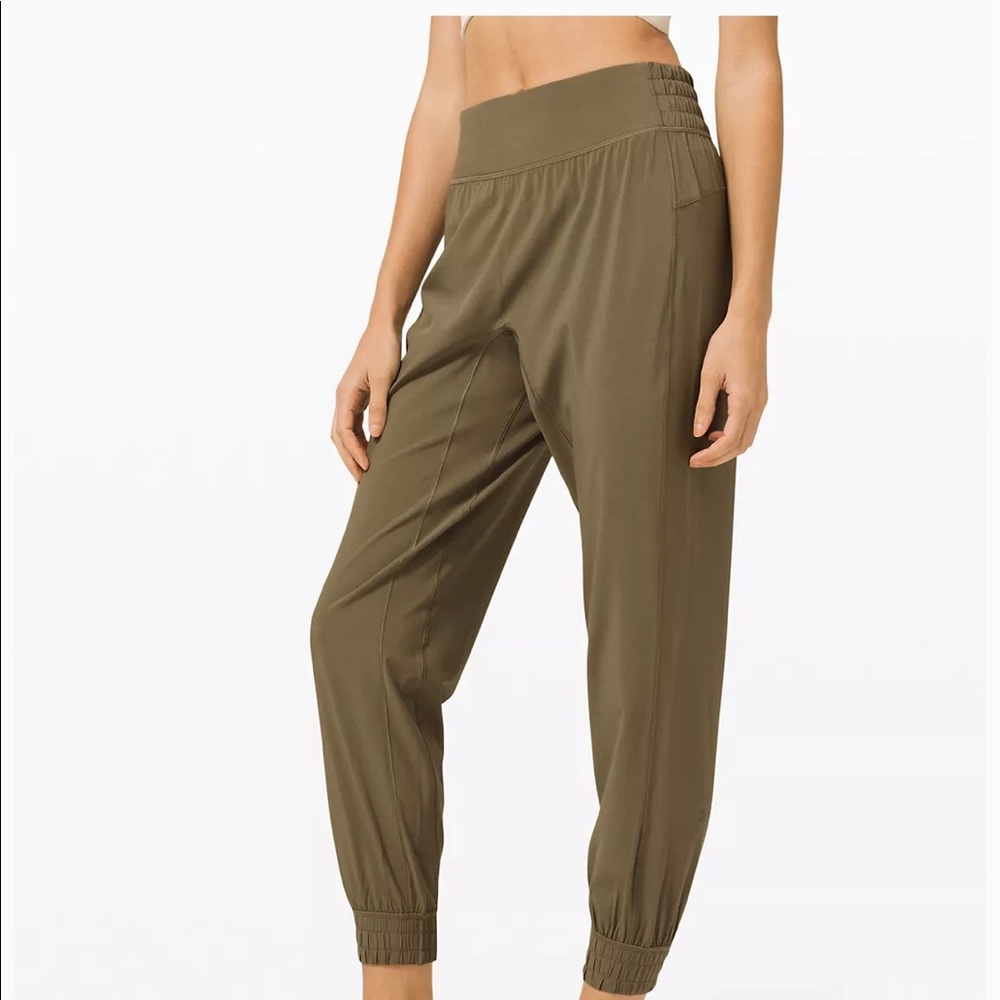 Lululemon Sun Setter joggers